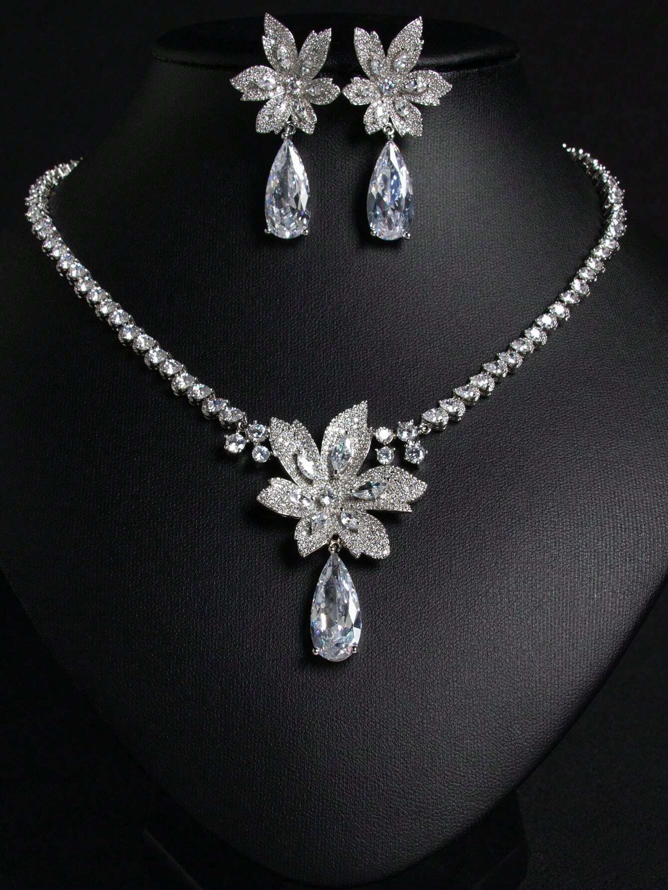 3 Pieces/Set Of Luxurious Diamond Crystal Jade Dazzling Earrings