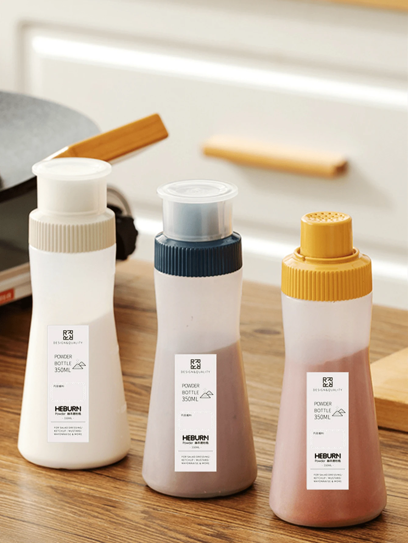 1pc BBQ Seasoning Bottle, Plastic Salt & Pepper Shaker, Spice Container With Squeeze & Sprinkle Tops - Multicolor - View 1