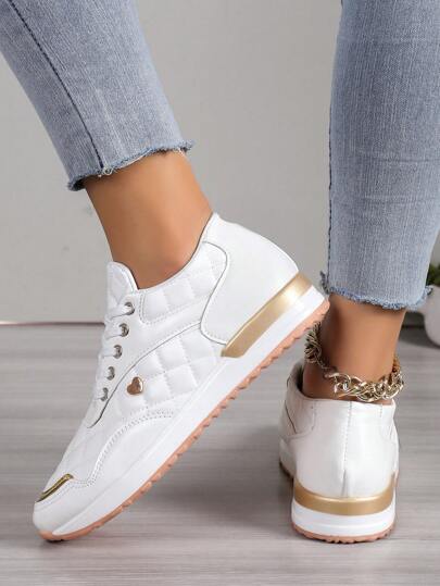 Sneakers comodi da donna con suole spesse e design con lacci per uno stile di vita attivo