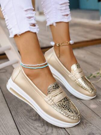 2024 Cross-Border Fashion Plus Size Fashion Comfortable Versatile Avant-Garde Snake Skin Metallic Color Coated Leather Slip-On Casual Wedge Shoes