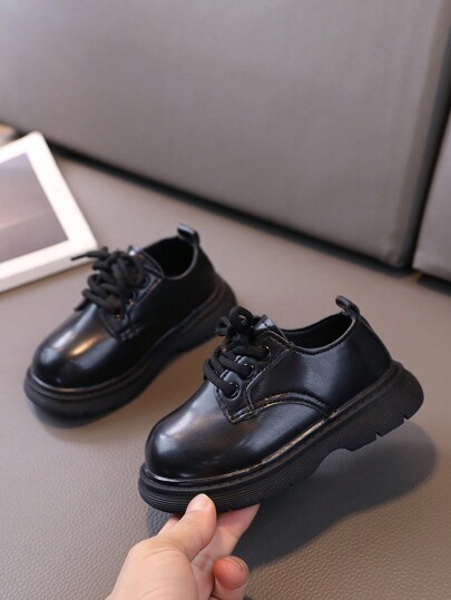 1 Paar Kinder PU Leder Schuhe mit rutschfester Gummisohle und Schnürverschluss