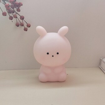 可愛兔子造型暖光LED燈，柔和舒適的光照，小巧便攜，適用於臥室、客廳、書房、派對，作為夜燈和家居裝飾禮物，也被稱為LED燈、氛圍燈、裝飾燈、夜燈。