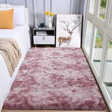 长方形毛绒灰紫色扎染蓬松地毯，升级版采用亲肤海绵和加厚面料，不易掉毛。温暖舒适的室内家居装饰地毯，质地蓬松柔软，地毯垫轻便，易于清洁和携带。可用于沙发、茶几、卧室、客厅、床边脚垫和榻榻米垫、换鞋凳、游戏室、书房和日光浴室。多种尺寸可供选择。 - 紮染灰紫色 - 查看 16