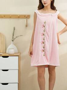 1pc Women Solid Color Embroidered Bathrobe, *Please Refer To Size Chart For Selection*, Teenager Sleepwear, Quick-Drying Ultra-Soft Coral Fleece, Suitable For Sauna/Beach/Pool/Bathroom Back To School - Baby Pink - View 8