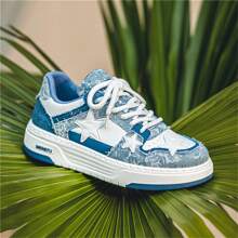 Men's Star Print Skate Shoes White Sneakers Fashion Running Shoes Outdoor Plus Size Sports Shoes Men's Running Shoes Casual Flat Shoes Suitable For Students Athletic Lace-Up Shoes