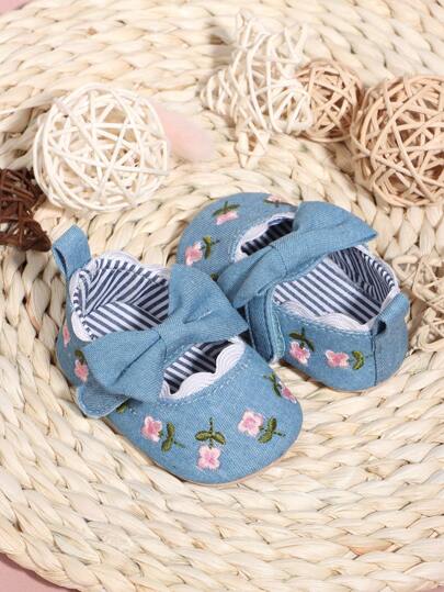 1 paar schattige Mary Jane platte schoenen voor meisjes, met strikstof en klittenbandontwerp, asymmetrische bloemenborduursels, slipvast en comfortabel, geschikt voor lente en herfst