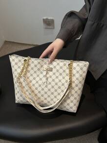 Fashion Contrasting Geometric Pattern Chain Shoulder Bag, Suitable For Shopping, Wallets, Shopping, Young Women, College Students, Newcomers, White-Collar Workers. They Are Very Suitable For Offices, Universities, Work, Business, Commuting, Outdoor, Travel, And Outings