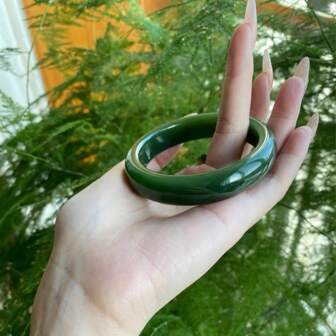 1 Natural Grade A Natural Jade Colored Bracelet, Gemstone Bracelet, Quality Jewelry (Available In Many Colors And Sizes) Women's Fashion Bracelet, Healing Meditation Bracelet, Smooth Colorful Stone Set Bracelet That Can Promote Wisdom, Balance And Peace, Give Her A Gift.