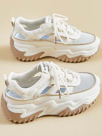 Fashionable Breathable Thick Button Women's Sandals With Hollowed-Out Design & Laces, Lightweight Low Vamp Casual Walking Shoes For Women (Random Pattern)