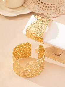 1 Set Of 2pcs Geometric Hollow-Out Cuff Bracelet And Arm Band, Vintage Style, Europe And America Design - Yellow Gold - View 6