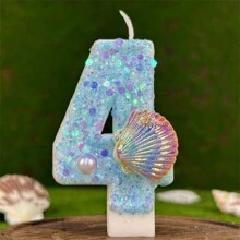 Bougie d'anniversaire créative avec perles fausses en coquille, motif océan bleu. Décoration de gâteau étincelante pour créer une atmosphère festive significative pour anniversaire, Noël