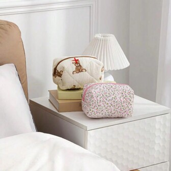 Quilted Floral Cosmetic Bag For Women, Cute Makeup Pouch, Travel Toiletry Organizer Bag, Fluffy Makeup Brush Holder, Fashion Zipper Bag,Boho Vibes,For Holiday Beach, Bathroom Collection, Bedroom Collection, Large Capacity