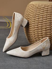 MonaNise Women's Fashion Green Pointed Low Vamp Pump Shoes With Blue Stone Pattern, Apricot-Beige Package Heel - Suitable For Holiday, Travel, Shopping, Outdoor Activities - Retro, Casual, Versatile, High-End - Black Shoes - Apricot - View 5