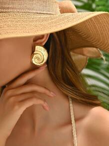 1對度假風格時尚蝸牛形誇張金屬耳釘，適合女性日常佩戴