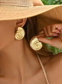 1對度假風格時尚蝸牛形誇張金屬耳釘，適合女性日常佩戴