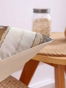 1pc Golden Thread Geometric Jacquard Pillowcase