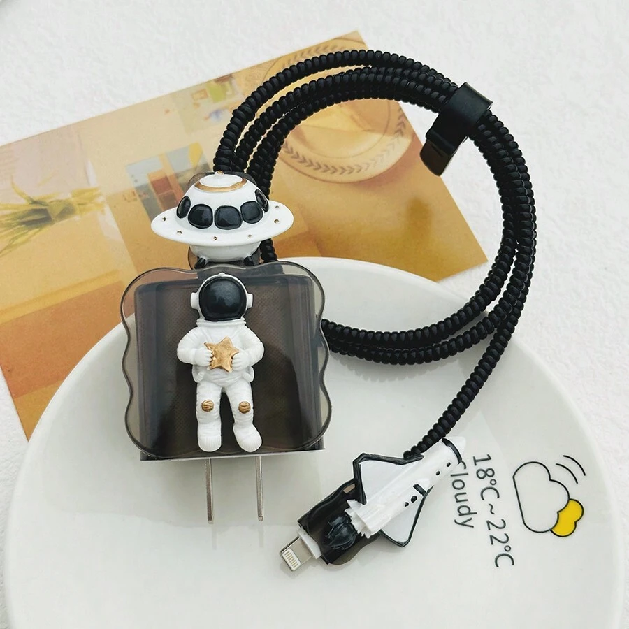 5pcs/Set 3D Astronaut Cartoon Design High-End Black Translucent Protective Case & Wave Edge Design Case Compatible With Apple 20W Charger And 18W Data Cable Cable Protector, Charger Protector - Black - View 1