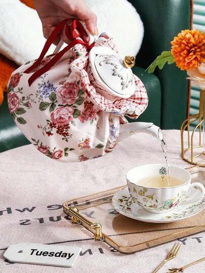 1pc New Creative Teapot Insulation Cover, Warm, Anti-Dust, Anti-Scald Hand Teapot Sleeve, Kitchen Decor, Home Decor, Suitable For Dust Proof, Moisture Proof, Insulation, Cooling, Outdoor, Banquet, Party, Birthday, Gift Back To School