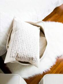 1 chiếc vỏ gối trang trí tự thiết kế, in chữ theo yêu cầu, hình ảnh lời bài hát/thư tình cá nhân hóa, quà tặng kỷ niệm cho cặp đôi, gối tựa lưng phòng khách, sofa, phòng ngủ, vỏ gối dùng được cả bốn mùa, in một mặt (không kèm ruột gối). - Nhiều màu - Xem 8