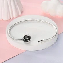 1条银色简约粉色锆石心形设计精美手链 - 百搭蛇形链手链，可定制珠子和吊坠 - 日常佩戴或周年纪念礼物的完美之选 - 銀色 - 查看 3