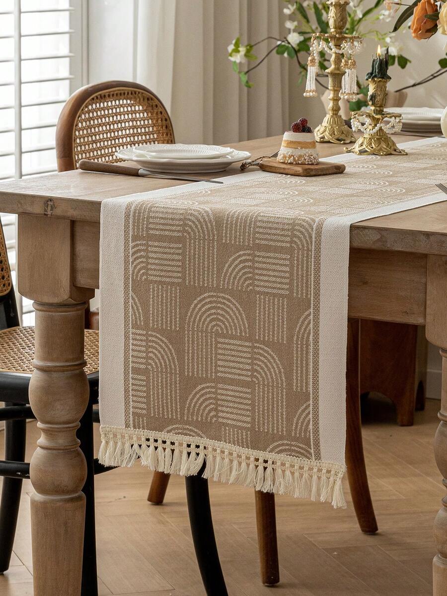 1入組桌布，由防水面料製成，帶有流蘇裝飾，非常適合於家居裝飾、派對、酒店、客廳和餐廳桌面裝飾 - 咖啡棕 - 查看 1