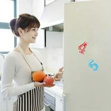 10 件彩色木制字母磁铁套装 - 防滑、装饰性字母磁铁，适用于冰箱和办公室 - 非常适合整理和展示照片和笔记 - 彩色 - 查看 10