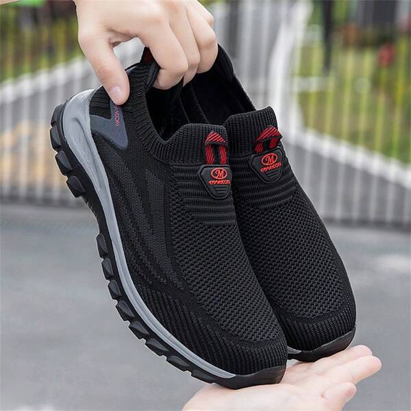 Tênis Esportivos Pretos Masculinos, Novos Sapatos de Malha Respirável Slip-On de Verão para Caminhada Externa, Sapatos Casuais de Trilha Antiderrapantes para Uso Diário e Fitness
