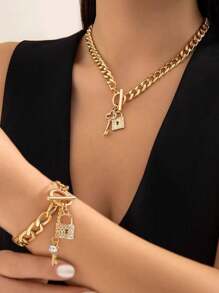 Collar de colgante de llave en forma de candado de cadena punk europeo y americano para mujeres, clásico y de moda, pulsera geométrica con hebilla OT y cadena microincrustada