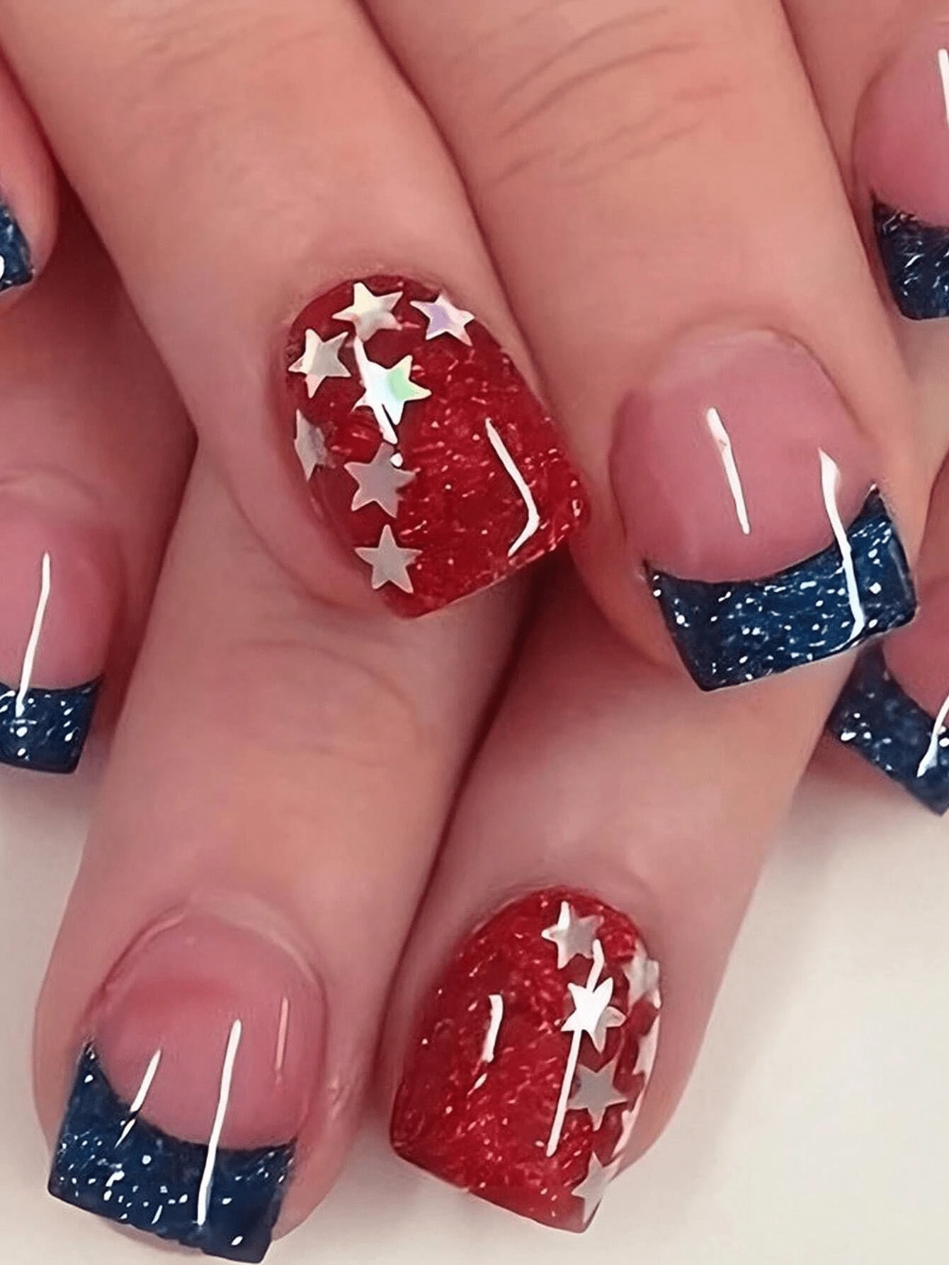 24短型橢圓形藍色閃粉法式紅白配件星星閃粉美甲貼片，適用於派對跳舞日常穿著，完全覆蓋您的假指甲，搭配果凍棒及指甲修整梳 - 彩色 - 查看 1