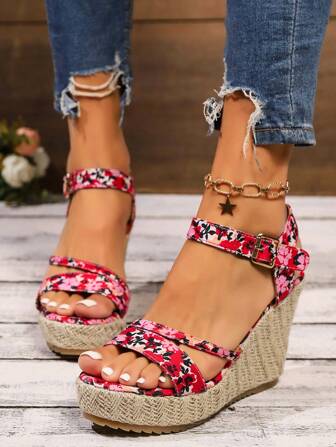 Red Beach Holiday Style Woven Wedge Sandals For Women, Plus Size 35-43. Bohemian Design With Buckle Strap, High Heel And Floral Print, Waterproof Platform With Thick Sole And Woven Jute. Wide Band With Flower Decoration For Extra Height.