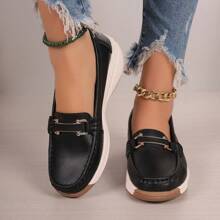 Women's Fashionable Metal Buckle Decorated Flat Leather Round Toe Shoes Suitable For Daily Life