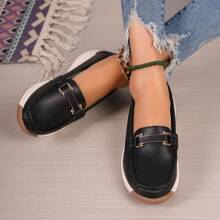 Women's Fashionable Metal Buckle Decorated Flat Leather Round Toe Shoes Suitable For Daily Life