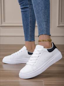 Scarpe sportive casual da donna a punta tonda bianche, traspiranti, con lacci, da indossare all\u2019aperto, con stile campus, leggere e versatili