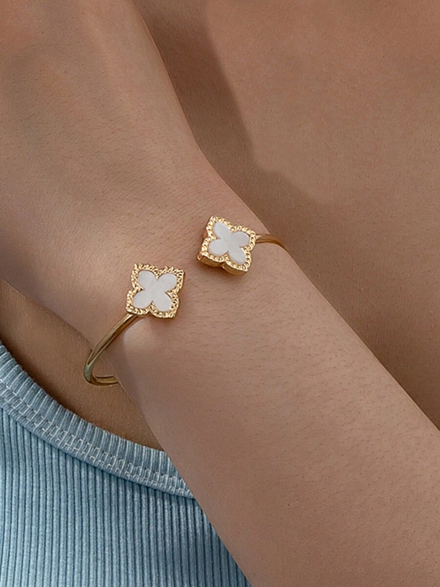 1 Pc Acrylic Clover Cuff Bangle Bracelet For Women