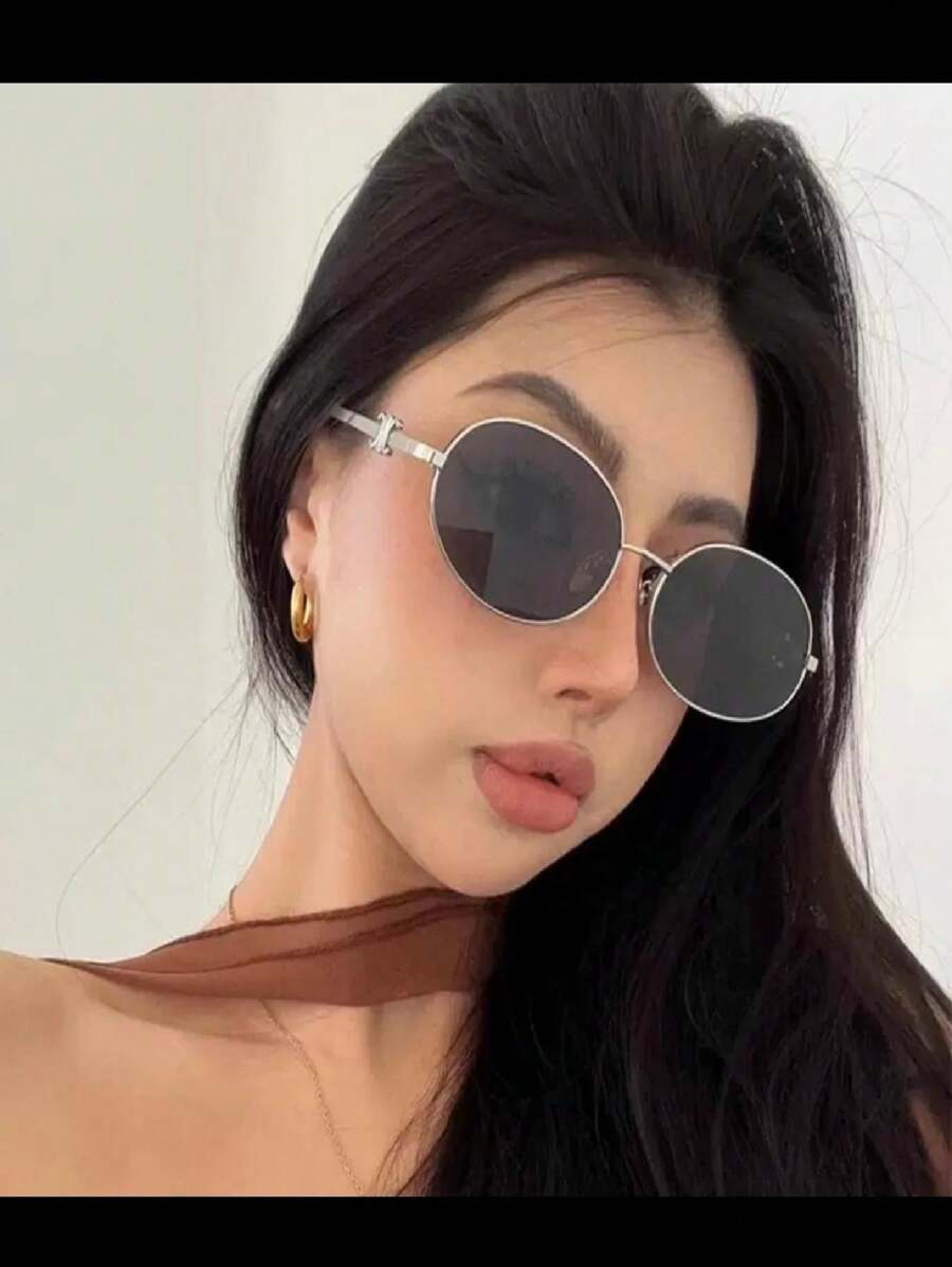 Women Sunglasses - Silver - View 1