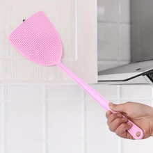 3pcs Random Color Fly Swatter, Plastic Fly Swatter, Household Summer Mosquito Swatter, Long Handle Manual Fly Swatter, Fly Killer, Pest Control, Apartment Essentials, Dorm Necessities, Household Tool