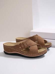 2025 New Cross-Border Fashion Stitched Casual Slippers, Plus Size Retro Solid Color Thick Bottom Ladies Sandals - Brown - View 3