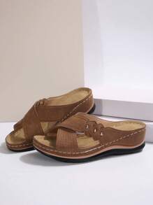 2025 New Cross-Border Fashion Stitched Casual Slippers, Plus Size Retro Solid Color Thick Bottom Ladies Sandals - Brown - View 2