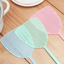 3pcs Random Color Fly Swatter, Plastic Fly Swatter, Household Summer Mosquito Swatter, Long Handle Manual Fly Swatter, Fly Killer, Pest Control, Apartment Essentials, Dorm Necessities, Household Tool