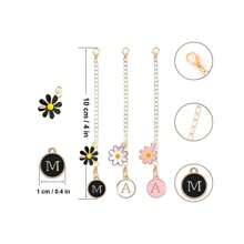 1 pièce Nouveaux accessoires de charms de lettre fleur. Cache de couvercle de paille pour tasse. Plaque d'identification de nom initial personnalisée. Charm de chaîne de lettre d'identification pour bouteille d'eau de 30 et 40 oz. Cadeau de la fête des mères
