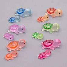 供兒童創意裝飾的小型發光烏龜仿真模型玩具，混合顏色，10或20入組售賣【小烏龜尺寸：長2.3cm，寬1.4cm; 大烏龜尺寸：長3.5cm，寬2cm; 夜光效果需要預先吸收光線】 - 20個 - 查看 3