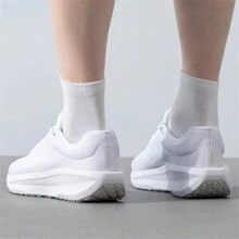 Nike AIR WINFLO 11 男子休闲跑鞋 - 舒适低帮设计，耐磨网眼，防滑（FJ9509-100） - 白色 - 查看 2