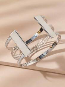 1pc Fashion Matte Sequin Hollow Bangle Bracelet For Women, Suitable For Wedding, Party, Friends, Valentine's Day, Daily Wear (Random Delivery Of Square And Rounded Edges) - Silver - View 3