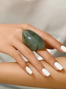 1 Stück modischer und atmosphärischer bohemian imitierter Jade-Ring aus natürlichem grünem Harz im Retro-Stil, geeignet für Frauen als Geschenk, um Liebe zur Mutter an Feiertagen wie Valentinstag, Muttertag usw. auszudrücken