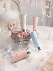 Flower Knows Swan Ballet Shine Lipstick - B01 Little Star - View 3