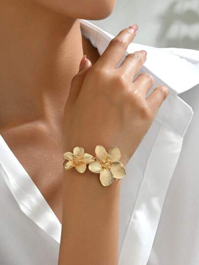 1pc Adjustable Gold-Tone Fresh And Elegant Floral Luxury Women's Bracelet, Sweet And High-End Design, Versatile Floral Jewelry Bracelet Suitable For Daily Wear, Beach Vacation Parties, And Gift Giving