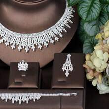 1套皇冠裝飾休閒立方氧化鋯珠寶套裝，適合女性約會之夜 - 銀色 - 查看 3