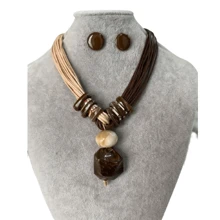 Women Bib Necklaces - 棕色的 - 查看 1