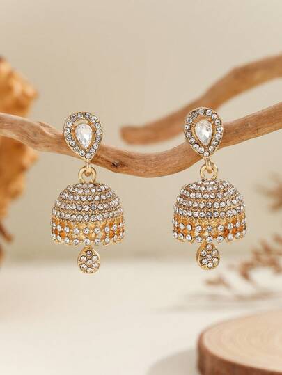 1pair Fashionable Earrings With Inlaid Rhinestone Classic Heart-Shaped Dangle Elegant Ear Jewelry, Suitable For Women's Daily, Festival, Wedding, And Party Wear