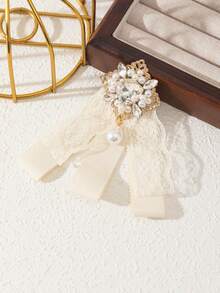 1pc Elegant Style Black And White Ribbon Fabric Brooch Adorned With Rhinestones, Palace-Style Badge Jewelry For Women, Perfect Gift For Dates & Occasions, Suitable For Daily Wear - classic - View 6